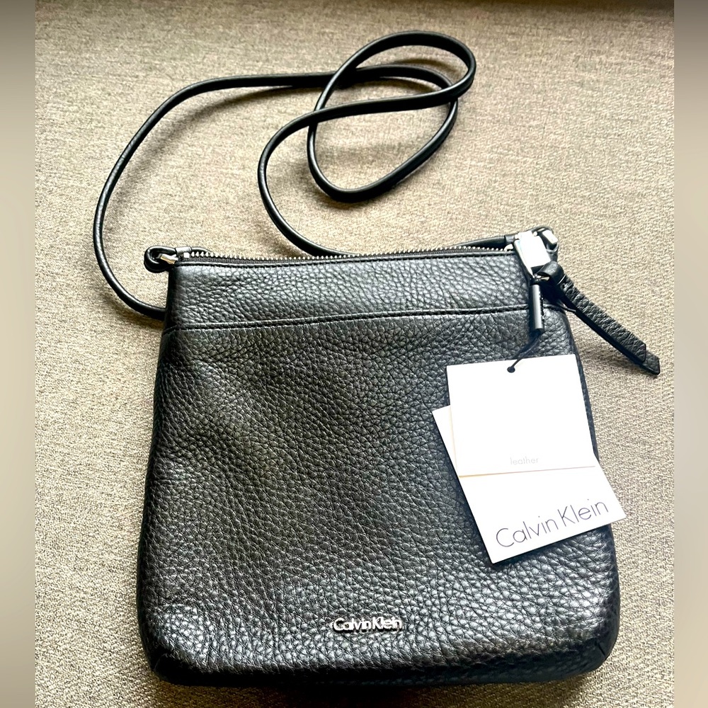 NWT Calvin Klein crossbody leather purse
